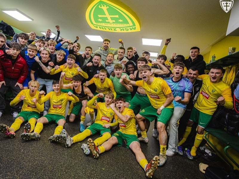 Futbalisti ŠK Žilina U19 po víťazstve v zápase mládežníckej Ligy majstrov