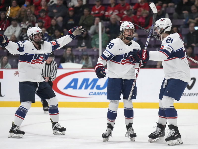 Gólové oslavy hokejistiek USA
