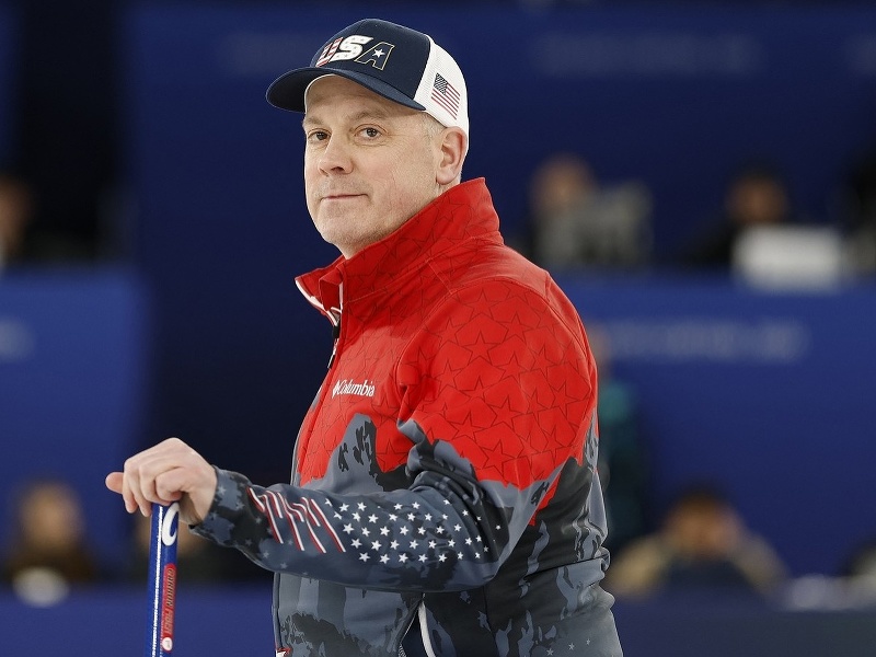 Americký curler Richard Ruohonen