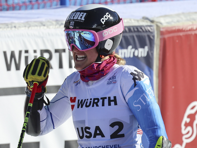 Paula Moltzanová sa raduje v cieli pretekov na MS v lyžovaní