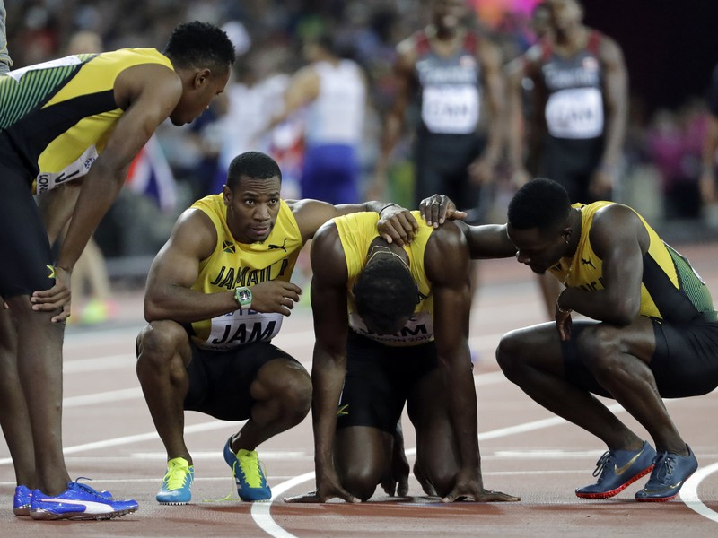 Zranený Usain Bolt zažil v štafete trpkú rozlúčku s fenomenálnou kariérou