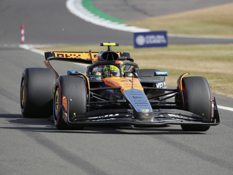 Britský pilot Lando Norris