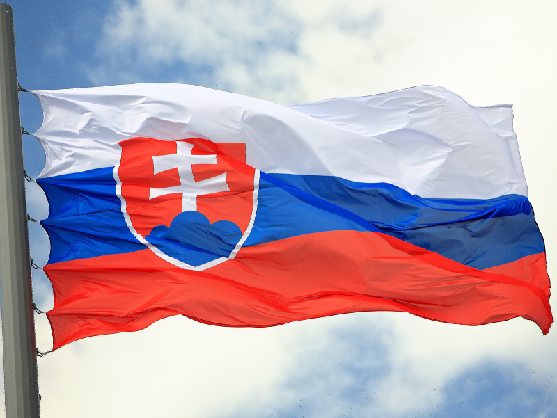 Slovenská vlajka - ilustračné foto