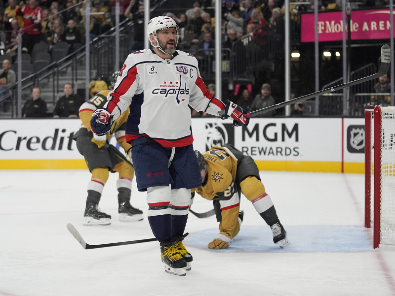 Ruský hokejista Alexander Ovečkin prispel hetrikom k výhre Washingtonu Capitals 
