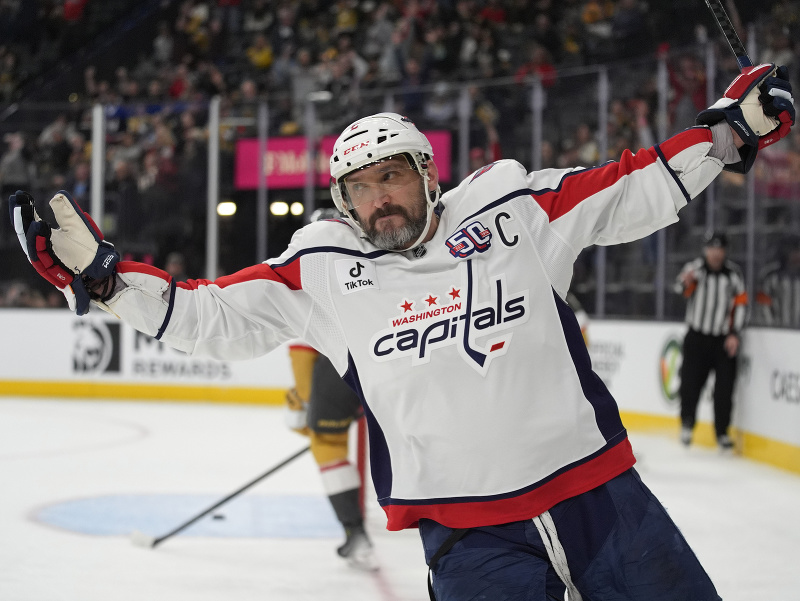 Ruský hokejista Alexander Ovečkin strelil 31. hetrik v kariére NHL