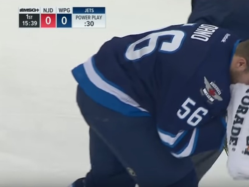 Marko Daňo inkasoval nepríjemný úder hokejkou do oblasti oka