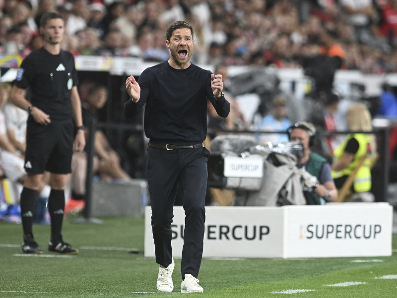 Tréner Bayer 04 Leverkusenu Xabi Alonso