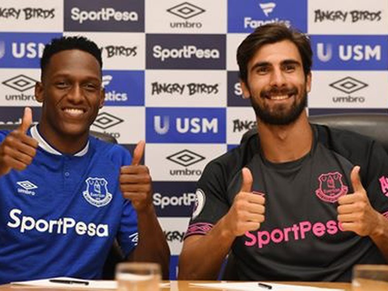 Yerry Mina a André Gomes