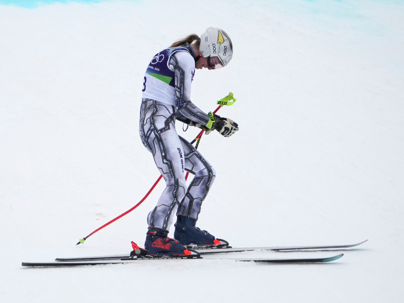 Ester Ledecká počas pretekov Super-G na olympijských hrách