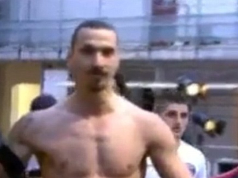Rozzúrený Zlatan Ibrahimovič po prehre PSG