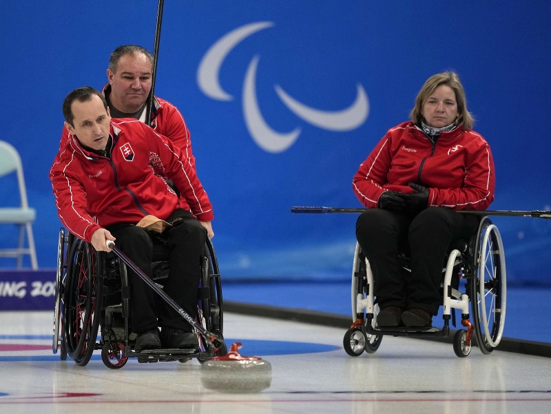 Slovenskí reprezentanti v curlingu na vozíku 