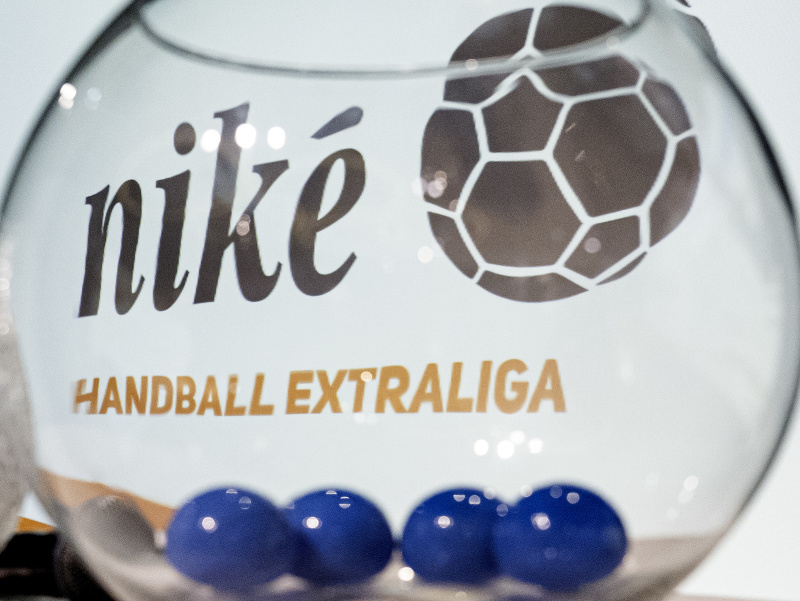 Na snímke žreb 1. kola Niké Handball extraligy mužov v hádzanej sezóny 2025/26