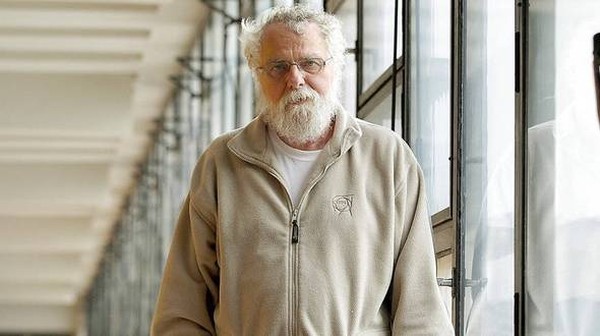 Profesor z CERN na