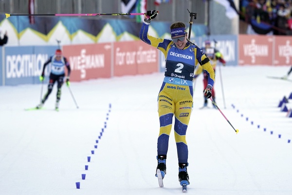 Švédka Elvira Öbergová víťazí