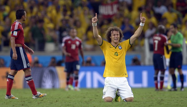 David Luiz oslavuje postup