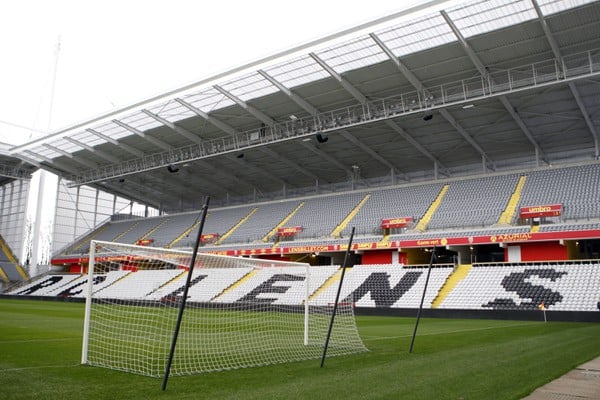 Stade Bollaert-Delelis v Lens