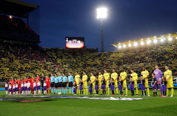 Mužstvá Liverpoolu a Villarrealu