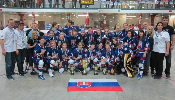 Strieborné slovenské hokejbalistky