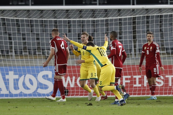 Litva oslavuje druhý gól,