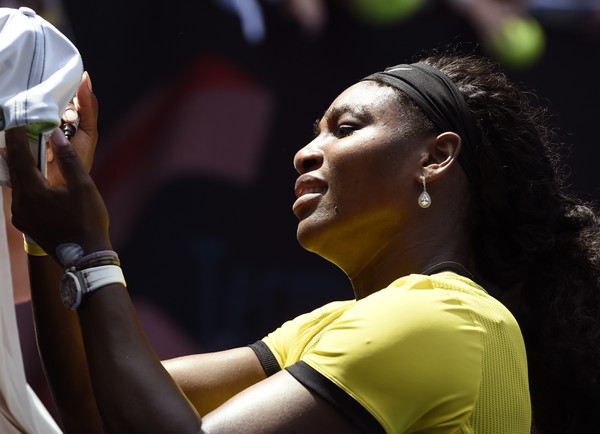 Američanka Serena Williamsová vyradila