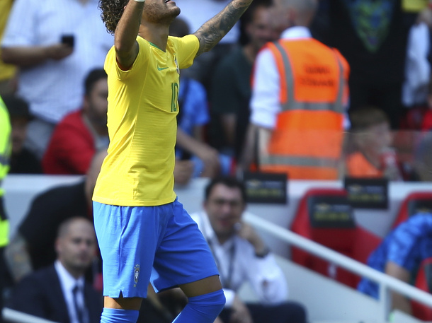 Neymar oslavuje úchvatný zásah proti Chorvátom