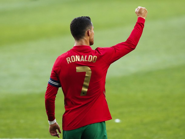Ronaldo sa priblížil k rekordu 